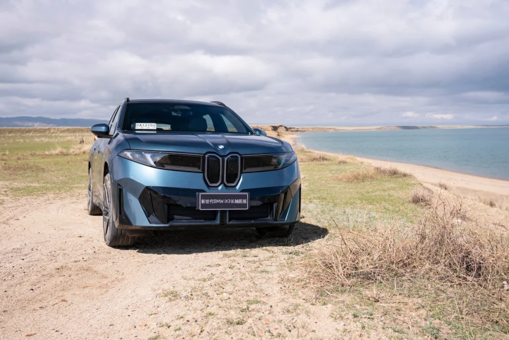 BMW iX3