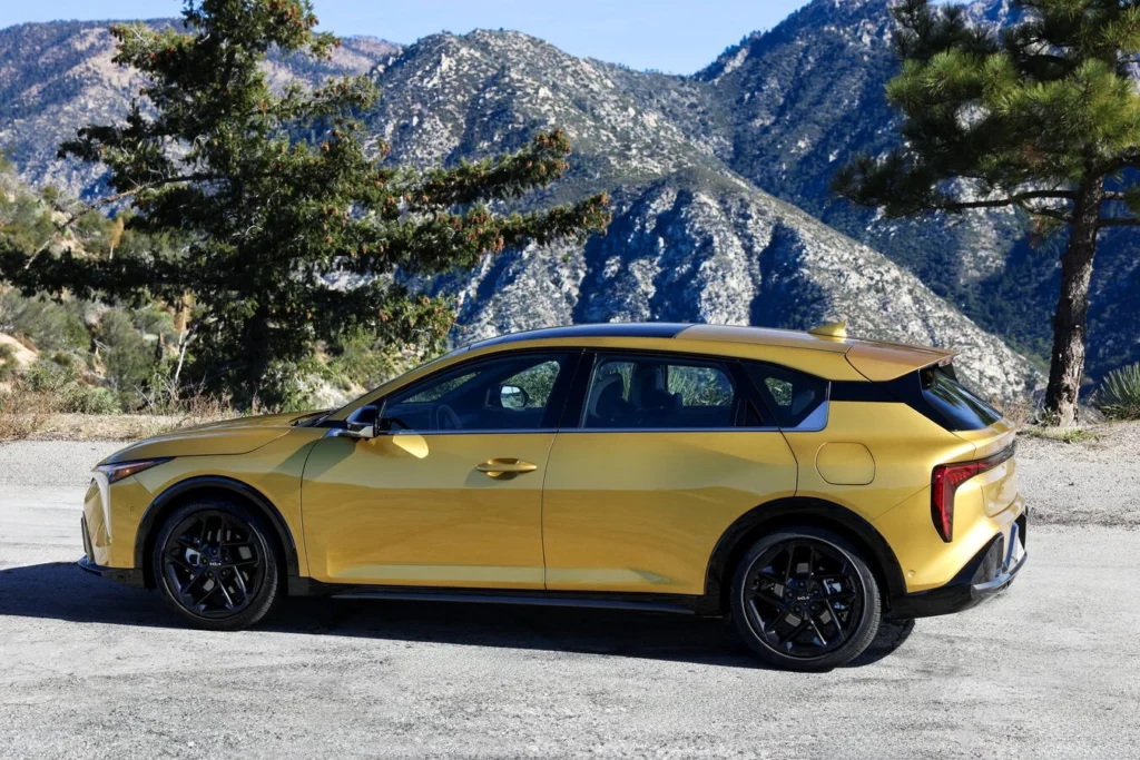 Kia K4